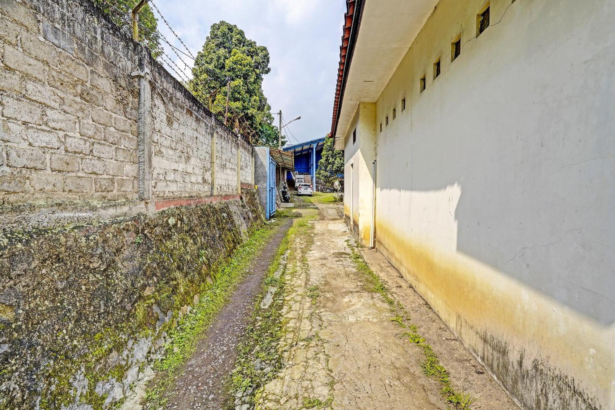 Oyo Life 91469 Pondok Pelita Lembang Eksteriør billede